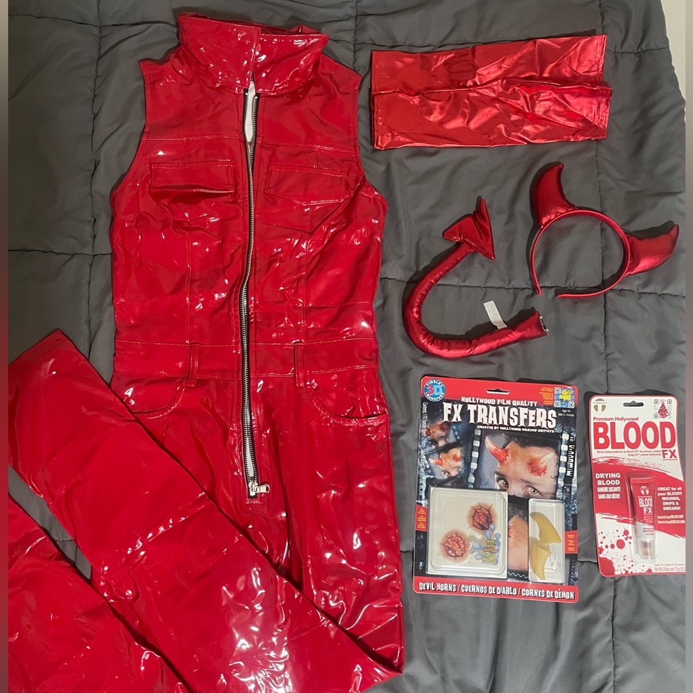 Sexy Devil Set - image 1